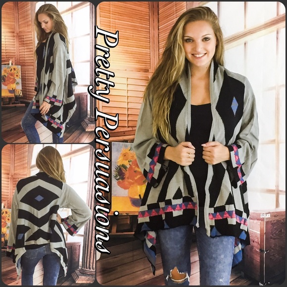 Pretty Persuasions Sweaters - ❤️ Tribal Cascading Bell Sleeve Cozy Cardigan